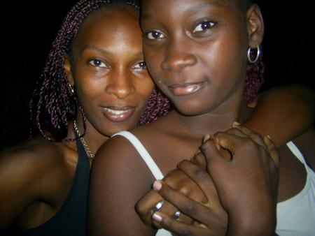 Sexygyal et sa petite sista